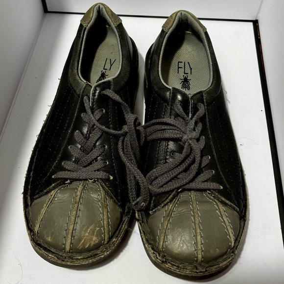 Fly London Bowling-style Shoes - Picture 4 of 7